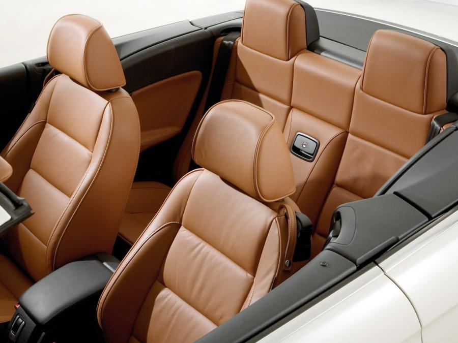  Volkswagen Eos Unique 2007 года  (фото 2 из 8)